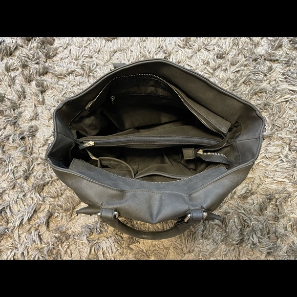 Women’s Handbag - Picture 3 of 6